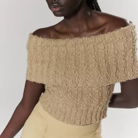 NWT UO Silence + Noise Starlett Foldover Tan Off the Shoulder Sweater - Picture 4 of 6